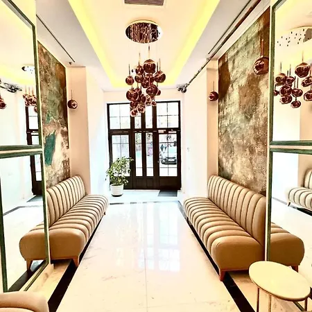 Hotel House4you - Blanari