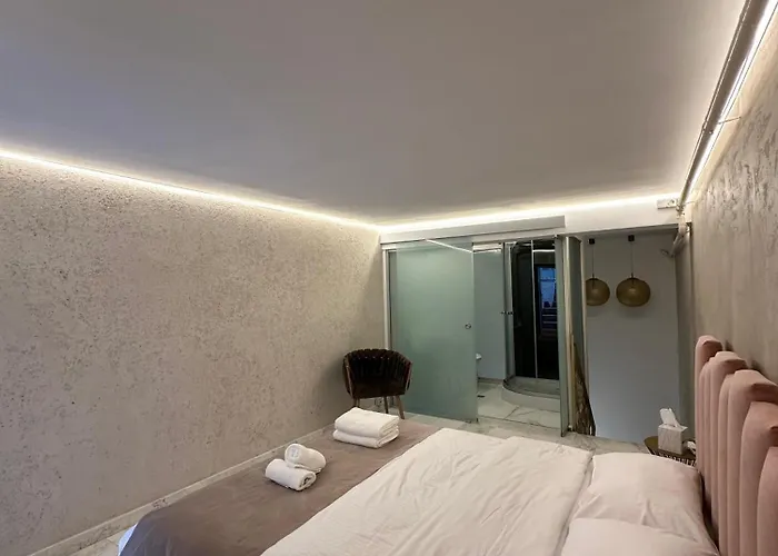 Maison d'hôtes House4you - Blanari 4*