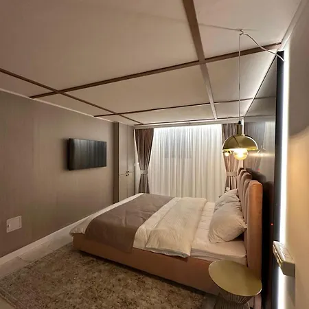 Konukevi House4you - Blanari Bükreş